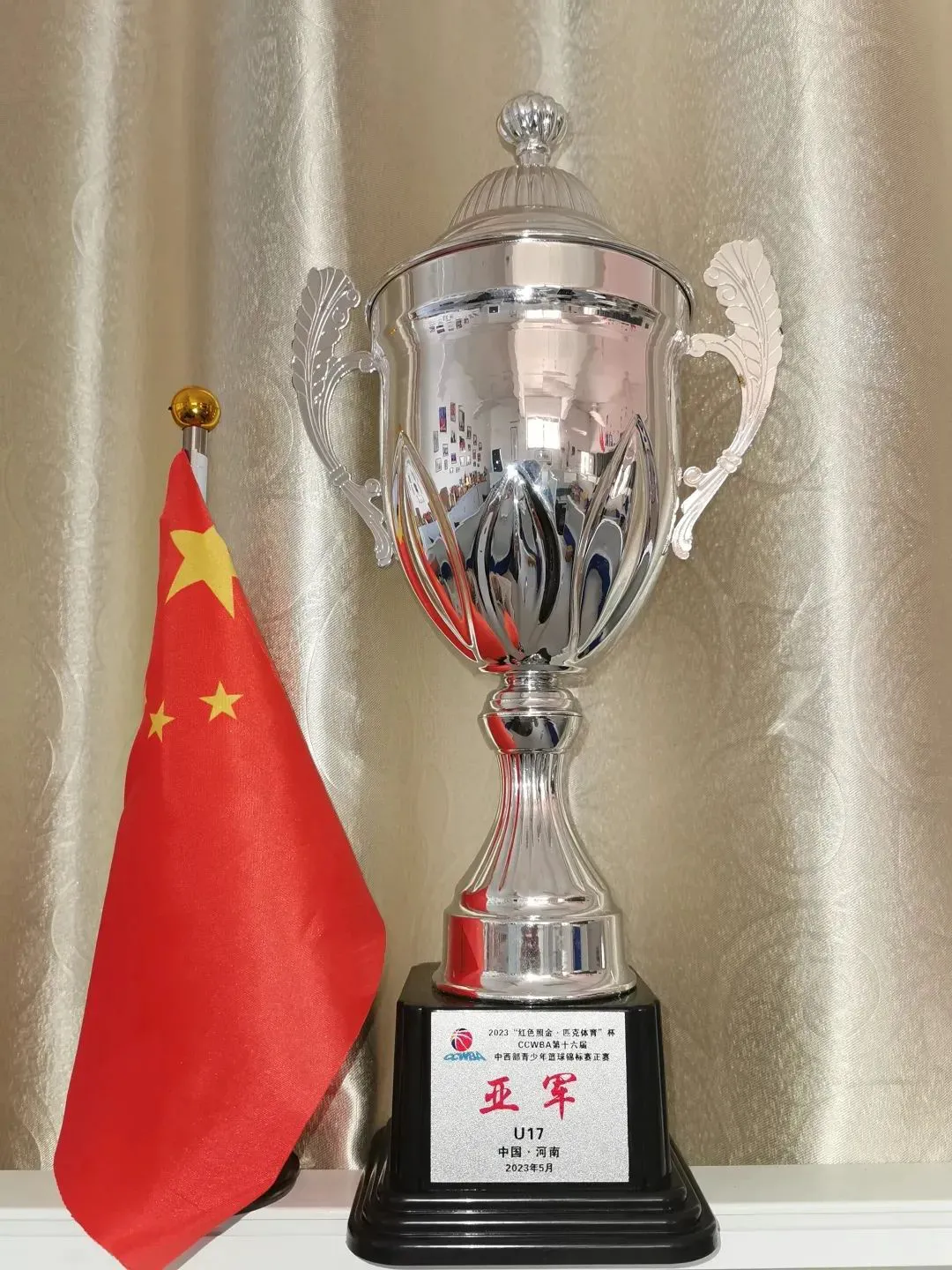 如何使用创新科技设备监测篮球运动员的训练数据_0